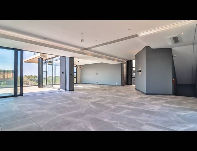 5 BEDROOM FREESTANDING FOR SALE IN UMHLANGA RIDGE